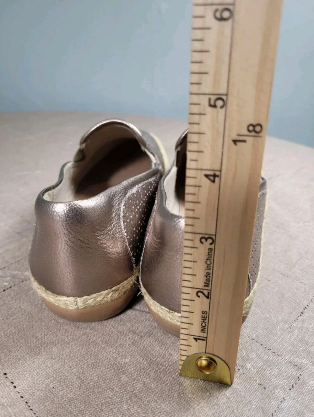 Clarks Size 7.5  Danelly Molly Women's Metallic Pewter Perforated Espadrille 80